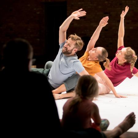 -on-line-Holobiont-fot-Jakub-Wittchen-4 1