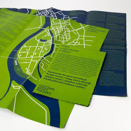 zdjęcie mapy pasieki, układ kilku egzemparzy