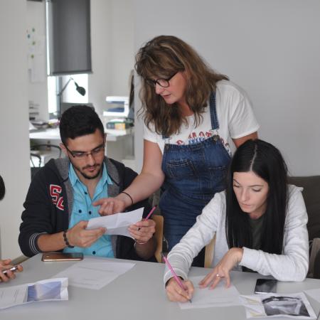 Kurs-teoretyczno-praktyczny-z-zakresu-historii-sztuki-dla-doroslych 1