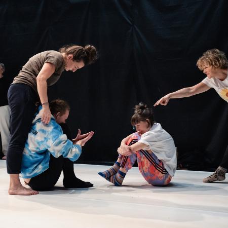 w sile: mniejsze gesty_Dana Chmielewska_t@niec 2.0