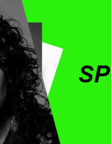 baner informacyjny, zdjęcie kobiety - twarz płącząca, napis spotkanie 