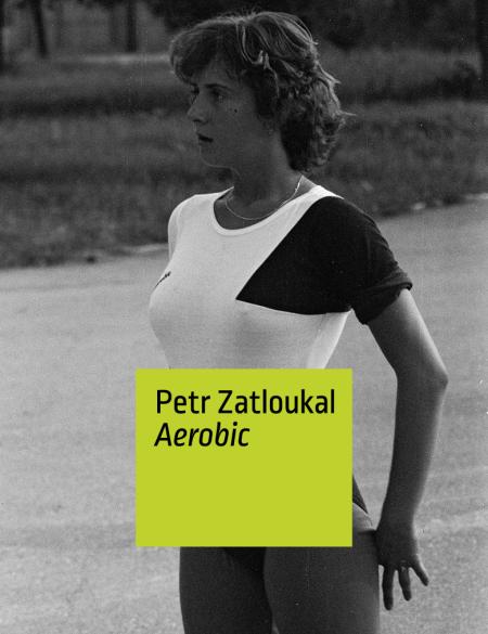 zdjęcie kobiety, czarno-białe, napis Peter Zatloukal