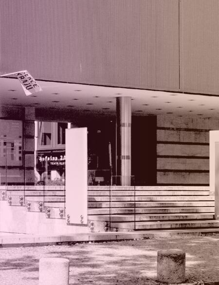 zdjęcie ukazuje wejście do galerii